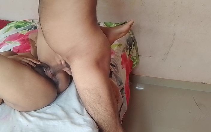 Skydreem1104: La ragazza del villaggio del kerala viene massaggiata dal suo...