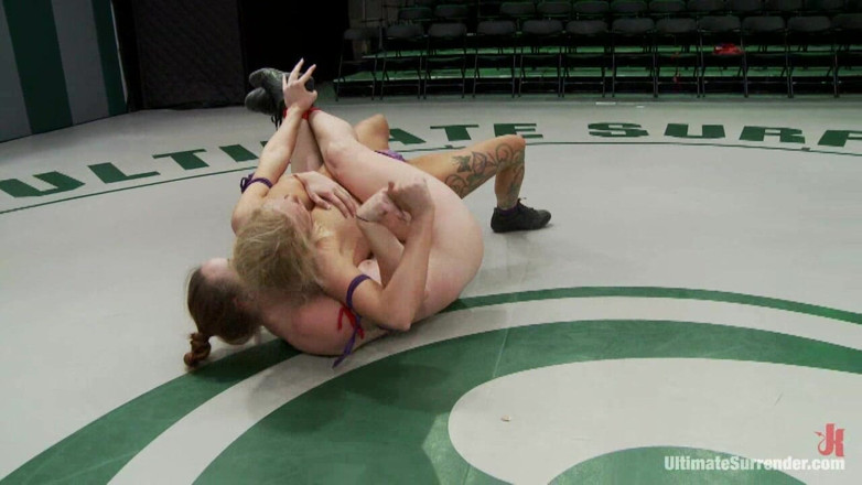 Ultimate surrender by Kink: Rain Poison Degrey Vs Bella Annihilator Rossi (0-0)