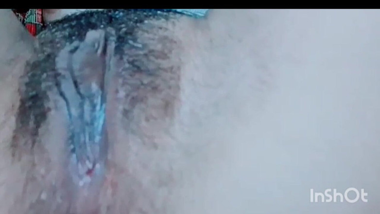 TricolorMusic3: О, що мені робити? Моя пристрасть не вщухає, і я заспокоюю свою пристрасть, мастурбуючи свою пизду, все одно мій розум не a