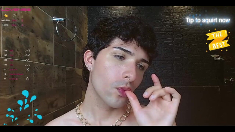 Diego_latinboy: Obżarstwo je podczas seksu i masturbacji nago przed kamerą