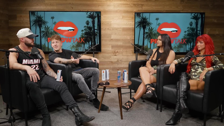 Pillow Talk: Alexas Morgan má an*l orgasmy