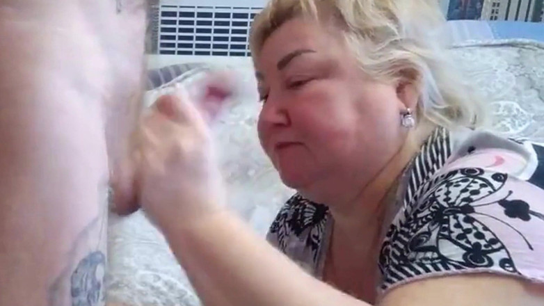 Zona901: 私の口の中で精液を取る私のコックを指で