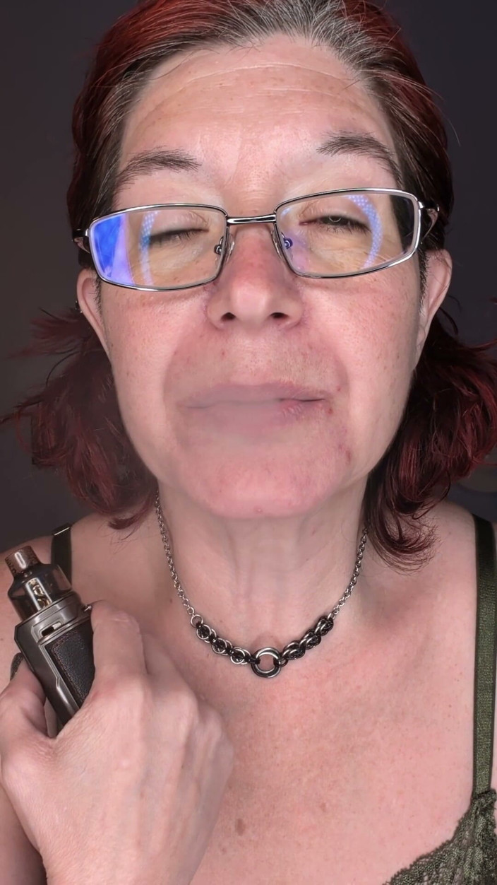 Elianna: Cougar Vape Clouds