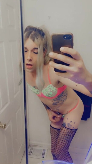 CarmenMelatonin: Sexy feminizované spodní prádlo děvka