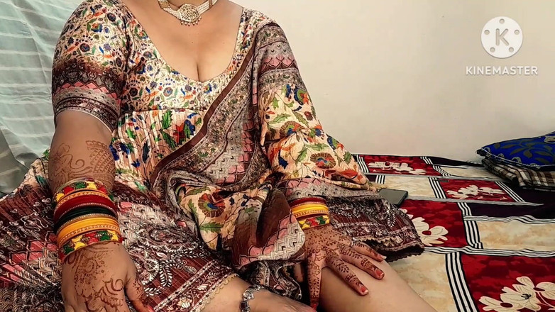 Salmaan001: Karwachauth speciale (anale video) Bhabhi's kont me dikke penis in Hindi-audio