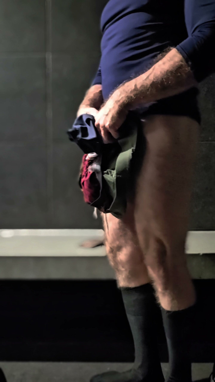 JackvanDean: Feet and Socks on Hairy Bear