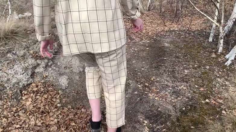 Anny Walker: Fucked My Big-ass Stepsister in Nature