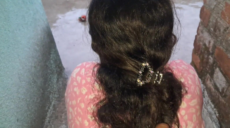 Sumaj: Young Indian Woman with Friend