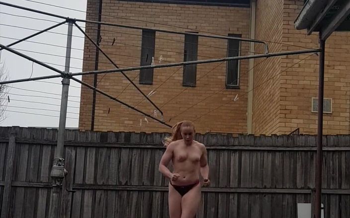 Michellexm: Getting Nude Outside Doing Some Cardio I Hope My Neighbors...
