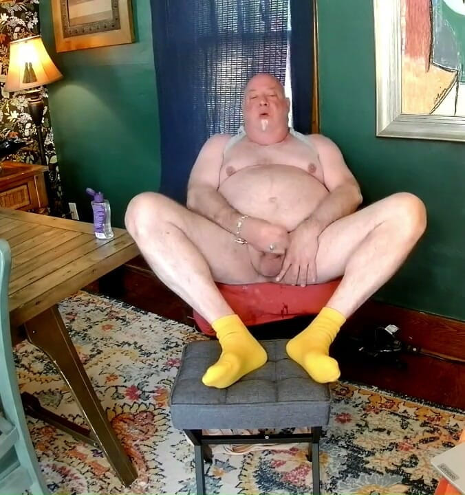 beardaddychub: Ejaculação verbal !!