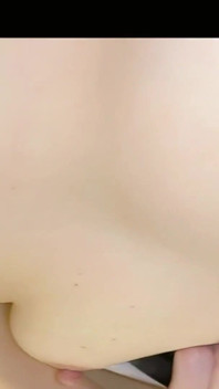 私の彼女が私のカメラでお尻の穴をクローズアップしてウィンクしているとき、それは彼女が何かセックスを望んでいることを意味します