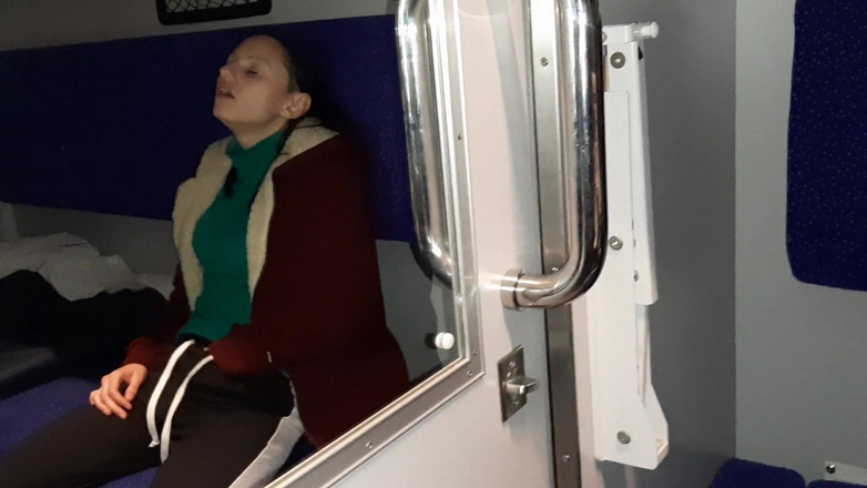 Lesbian-candys: Uno sconosciuto e un compagno viaggiatore e io sborrando in...
