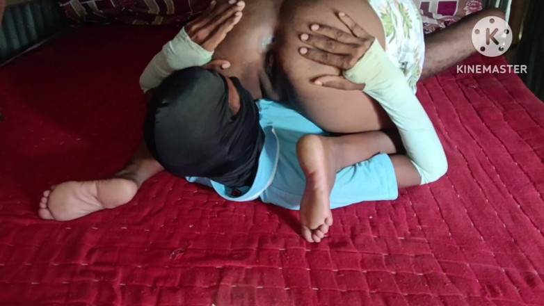 Chmeli1: 자지를 빨고 길게 만든 인도 바비