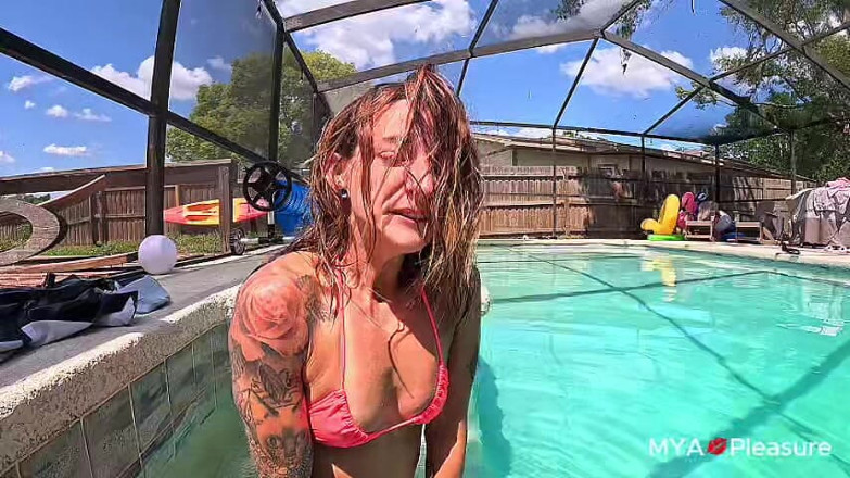 MYA Pleasure: Allergico alla piscina