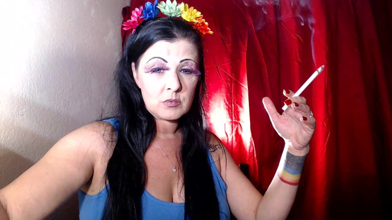 Abby Anna: Virginia slim 120 power smoking cougar