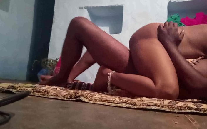 Desi palace: Индийское секс-видео толстушки в домашнем видео