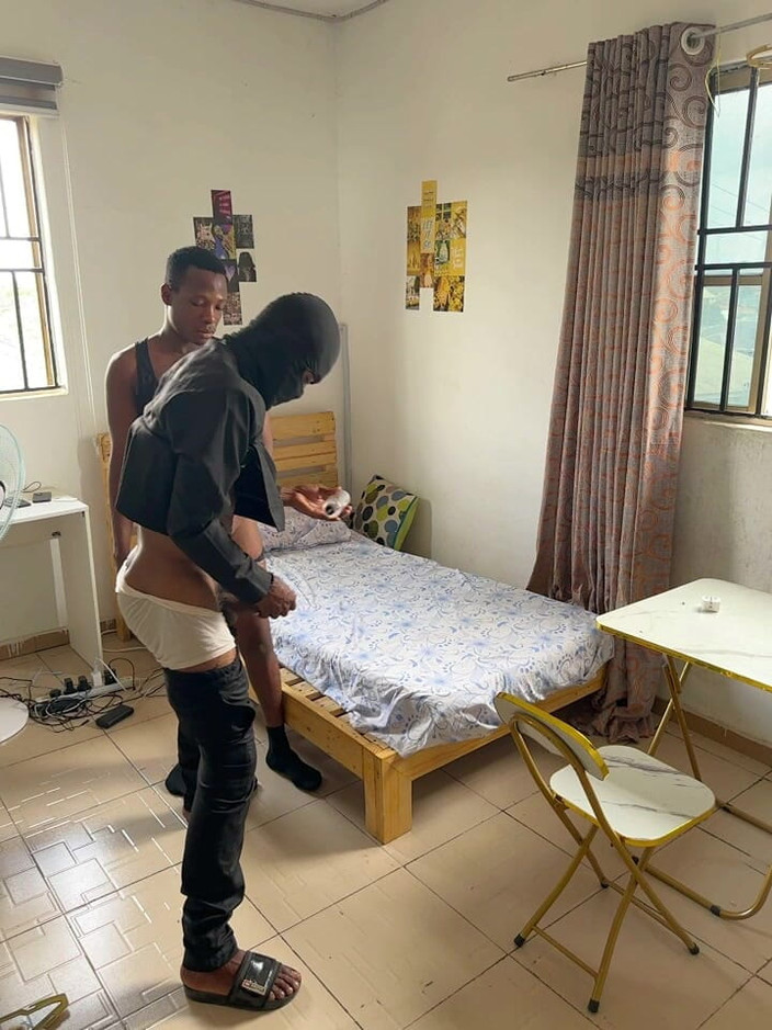 Purplecum: En büyük siyah yaraklı seks