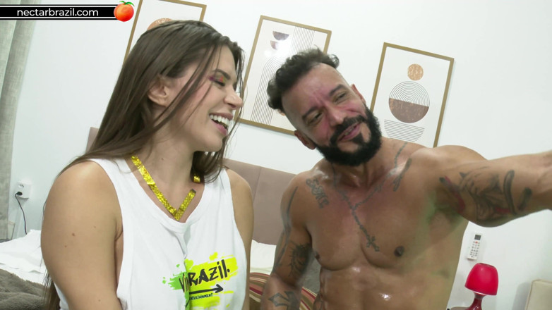 Nectar Entertainment: Karneval, blondýnka, těsný zadek a nezapomenutelná noc