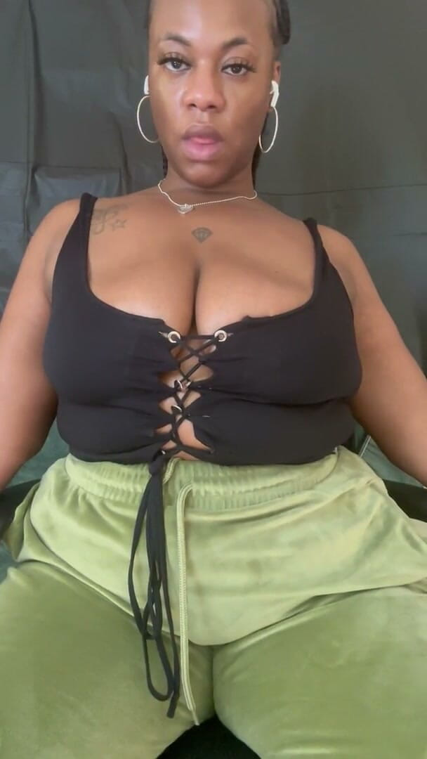 Harley Harper: क्या यह स्ट्रेचेबल दिखता है?