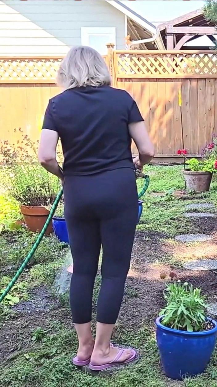 MarieRocks: Woman in Black