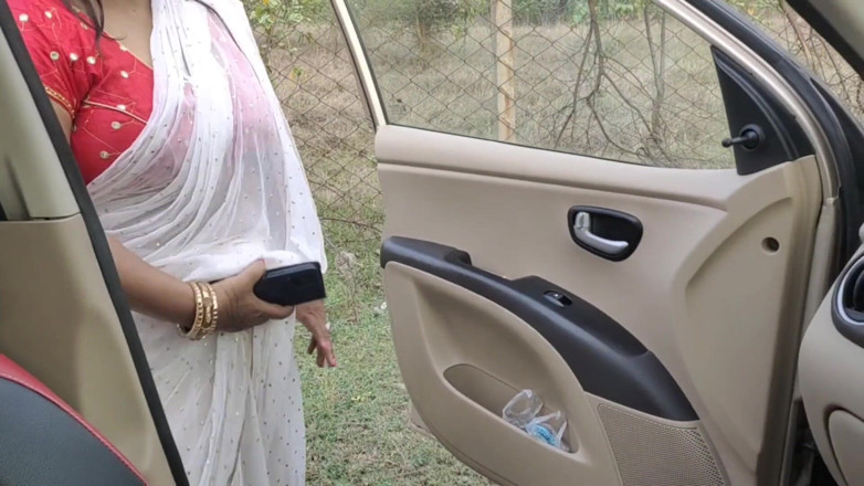 HotGirl21: Het meisje deed sekswerk terwijl ze in de auto zaten,...