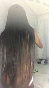 Ragazza nera in bikini fetish