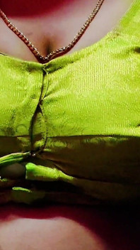 Bhabhi desi curang pada suaminya untuk kepuasan seks
