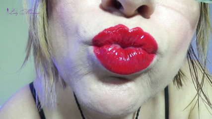 Morrigan Havoc: Lipgloss e rossetto rosso