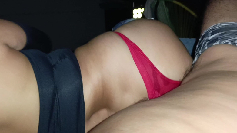 Karely Ruiz: มีเซ็กส์กับลูกเลี้ยงชาวอินเดียของฉันหลังงานปาร์ตี้