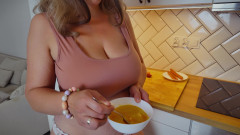 Mrs Wetslavs: 나는 당신을 위해 아침 식사를했다!