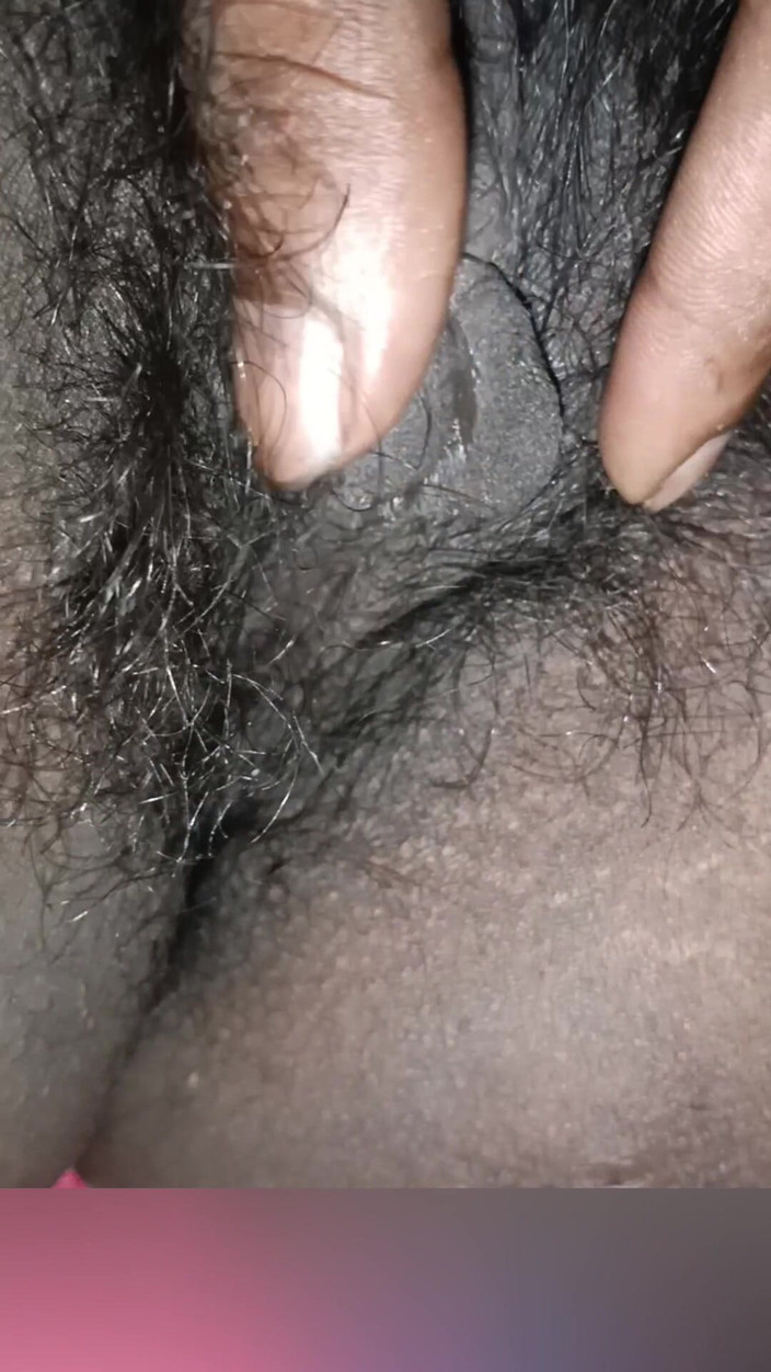 Boudi No 24: Moje sluchová kundička a klitoris