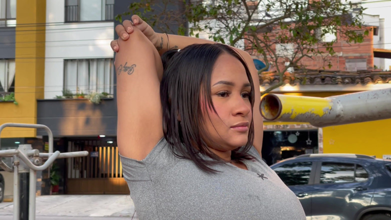 Giuliana_big: Stranger on the Street Gives Me Bills in Exchange for...