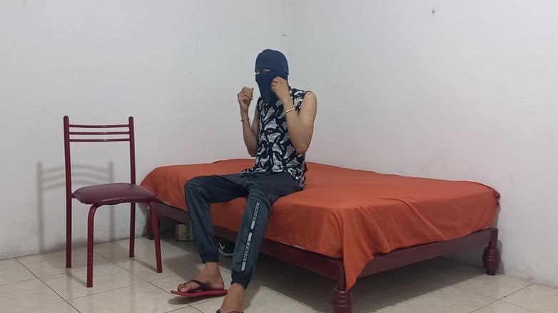 NEGRITA SEXY: İri göğüslü şifacının hastalarını ziyaret ederken garip alışkanlıkları var