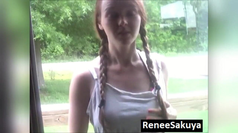 Renee Sakuya: College loszka przyłapuje cię na jej zdjęciach