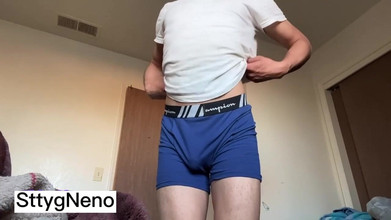 Xooshua (xblue18): Murid perawan 18 tahun bugil untuk lulus ujian