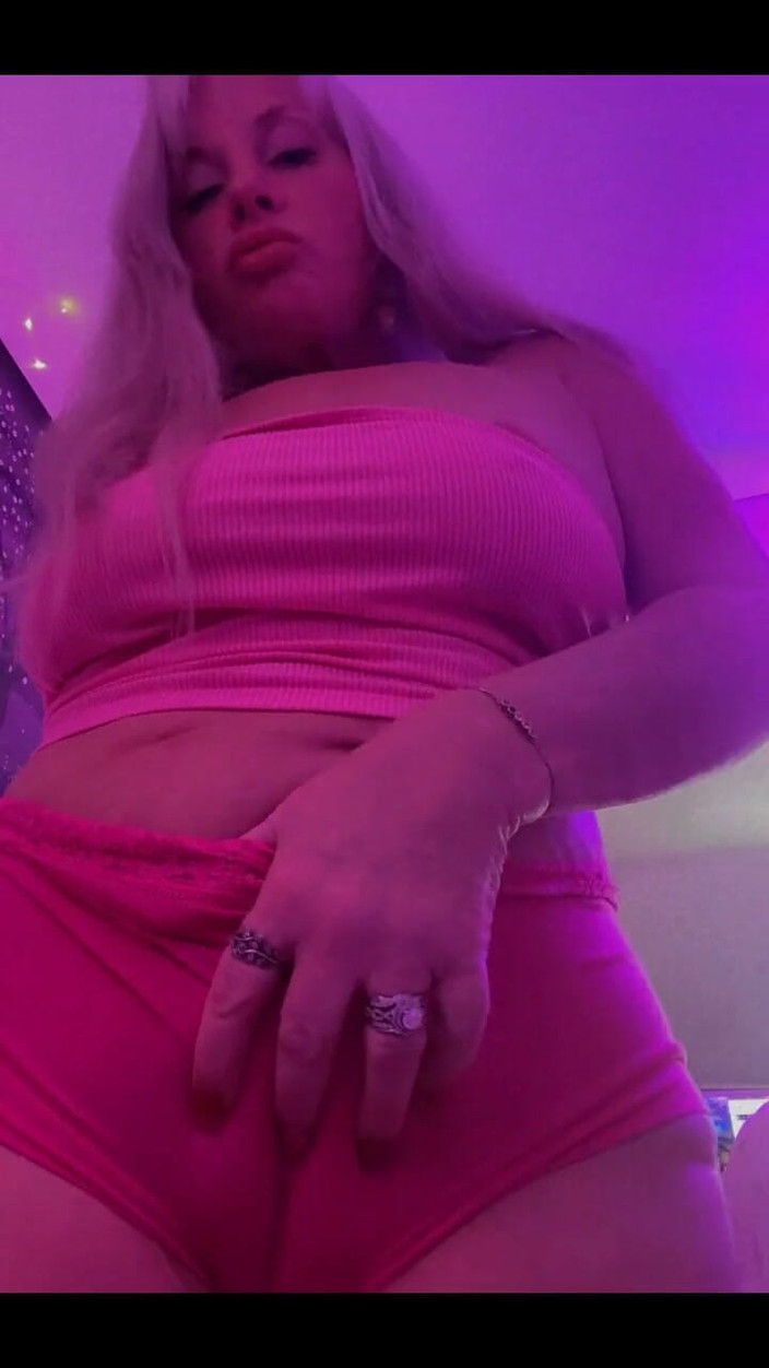 PaintedRose: Милуючись моїми трусиками?