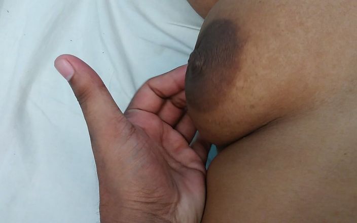 Aria Mia: Stiefschweder ruhte sich aus, sah plötzlich ihren arsch und ihre...