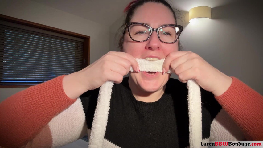 Lacey - Self Gag (Lacey BBW Bondage)