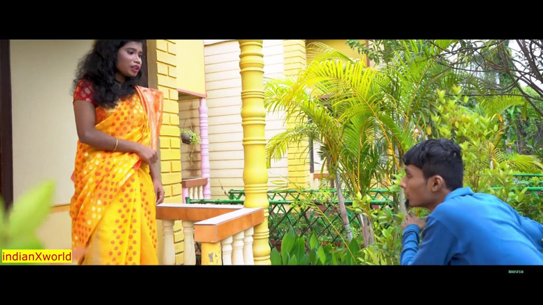 Indian Xshot: Neu verheiratetes dorf bhabhi zahlt kredit für ehemann zurück. Hindi...