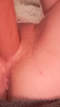 Hottie Fickt Muschi Und Orgasmen, Wenn Schmutzige Fantasien Übernehmen