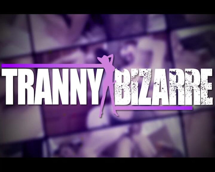 Tranny Bizarre: Jilat kasut tumit saya