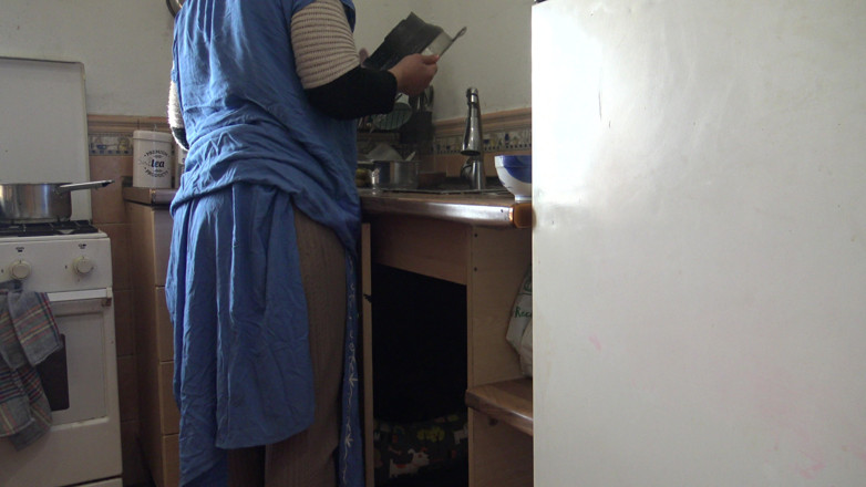 Souzan Halabi: Almanya'da Türk temizlikçi kadınla anal ilişki. KITCHEN ANAL SEX