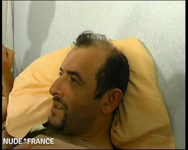 La France a Poil: Unser Bachelor-Abschluss ist in flammen auf unserem und es ist...