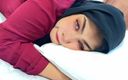 Aria Mia: 18-летний пасынок трахает пухлую красивую 35-летнюю мачеху в Саудовской Аравии - Пасынок и мачеха делят постель