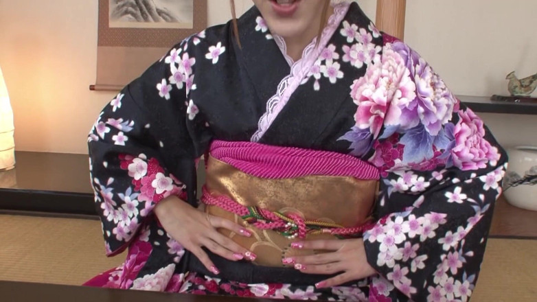 Pure Japanese adult video ( JAV): Sexy nena japonesa obtiene su coño peludo lleno del semen...
