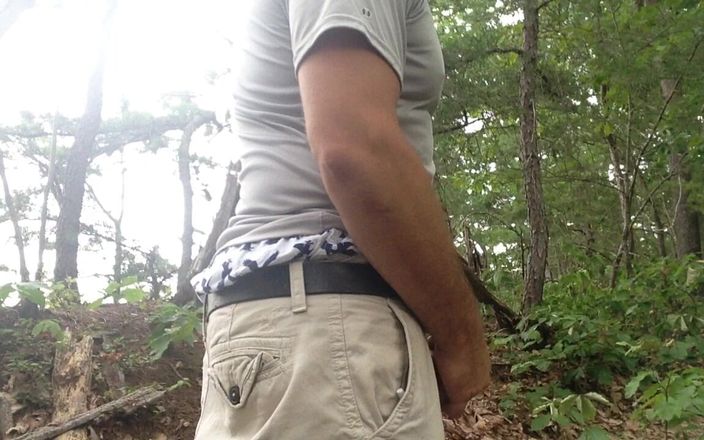 TJenner: sur l’eau, au parc public, affaissement, American Eagle Boxers. Prolongé