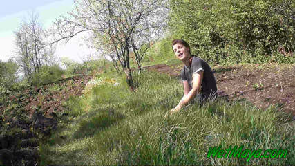 Wet Maya: Pissing in grass on the side of the road
