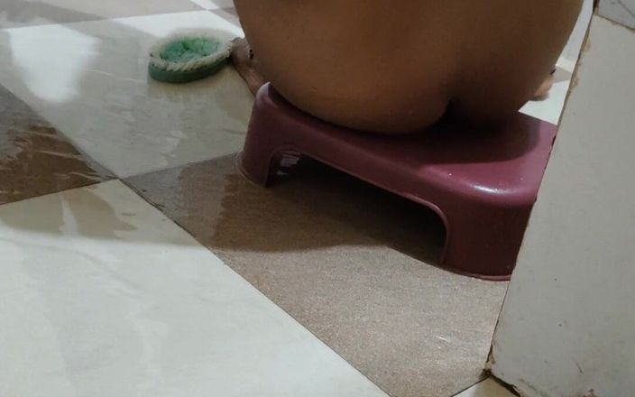 Sexy biwi: En lugar de beber té en la casa bhabhi de...