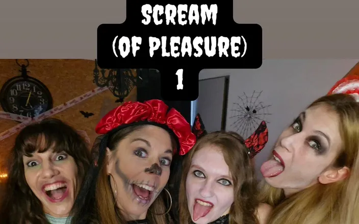 Lety Howl: 5 Lesbians Have Halloween Orgy at Bar and Play with...