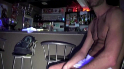Gaybareback: Toon live porno met 2 sexy jongens